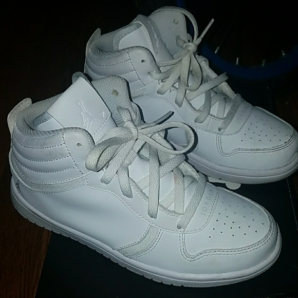 white high top jordans